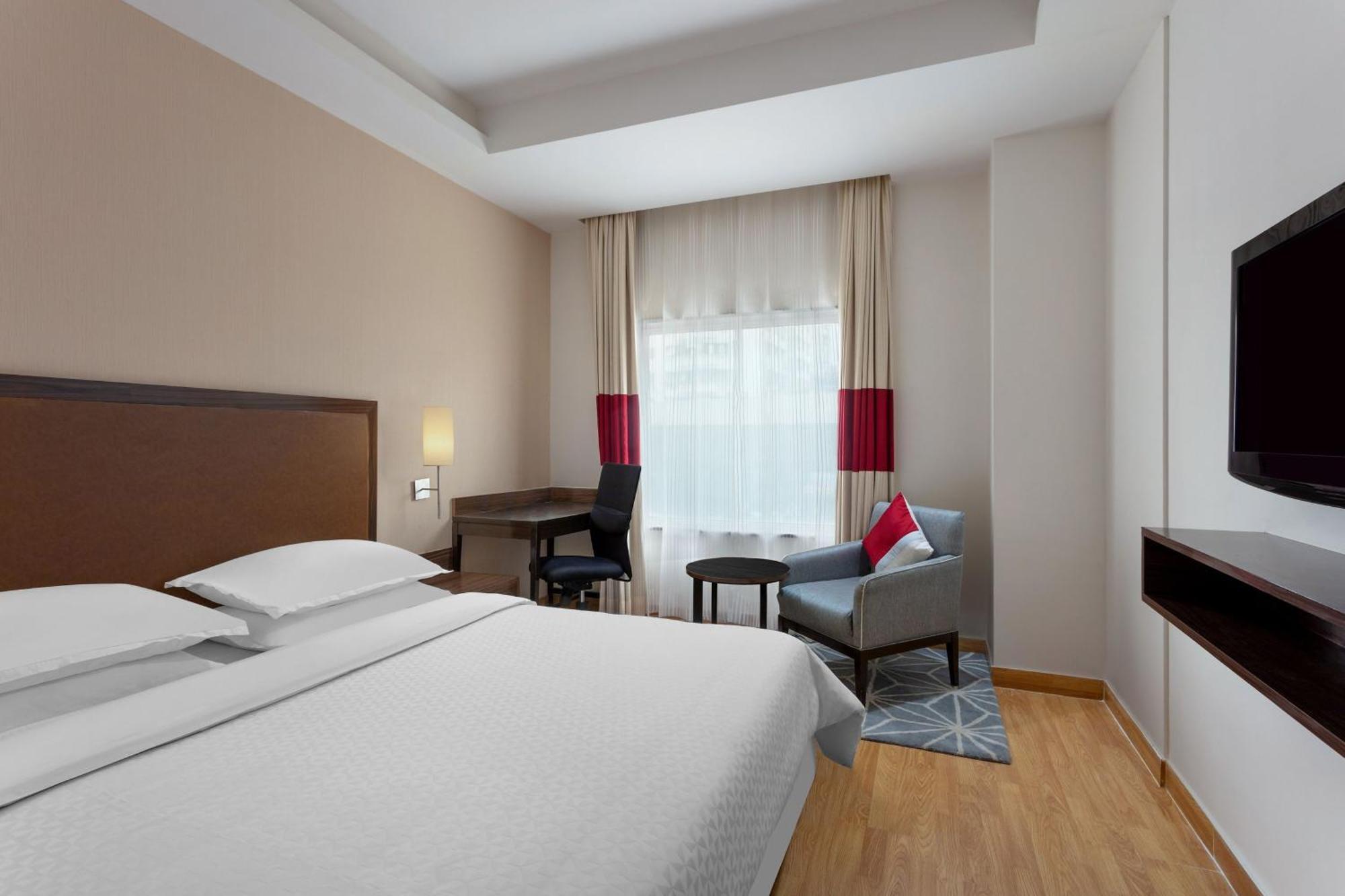 Four Points By Sheraton Вадодара Экстерьер фото